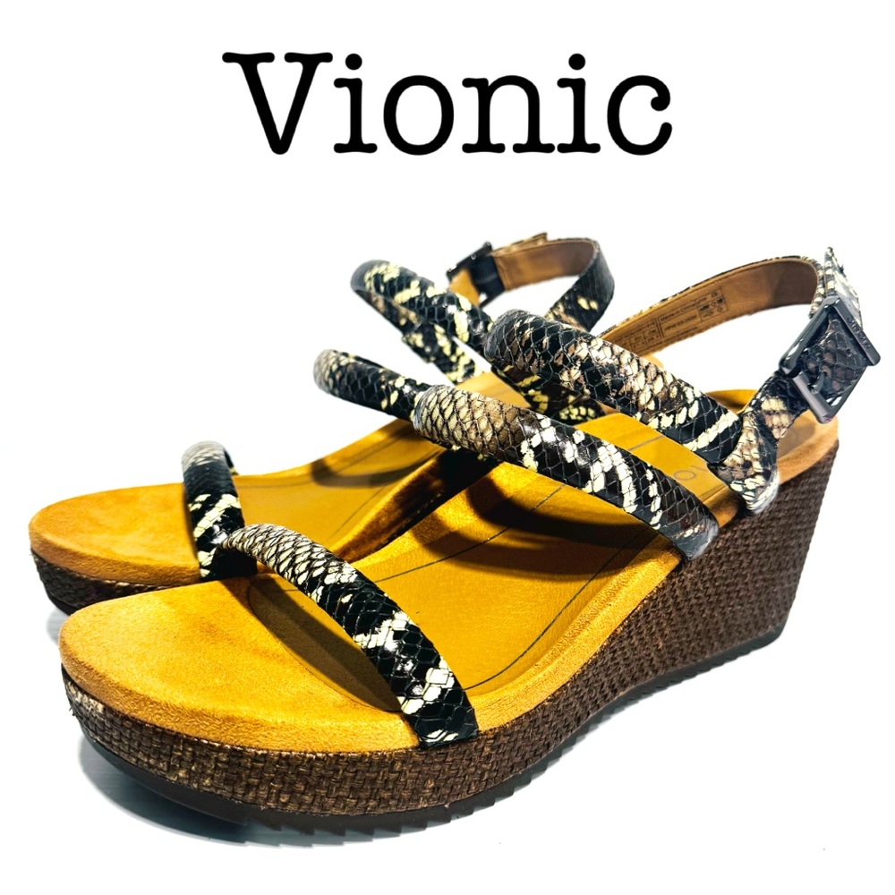 Vionic Kora Snake Print Leather Wedge Sandals Size 9.5